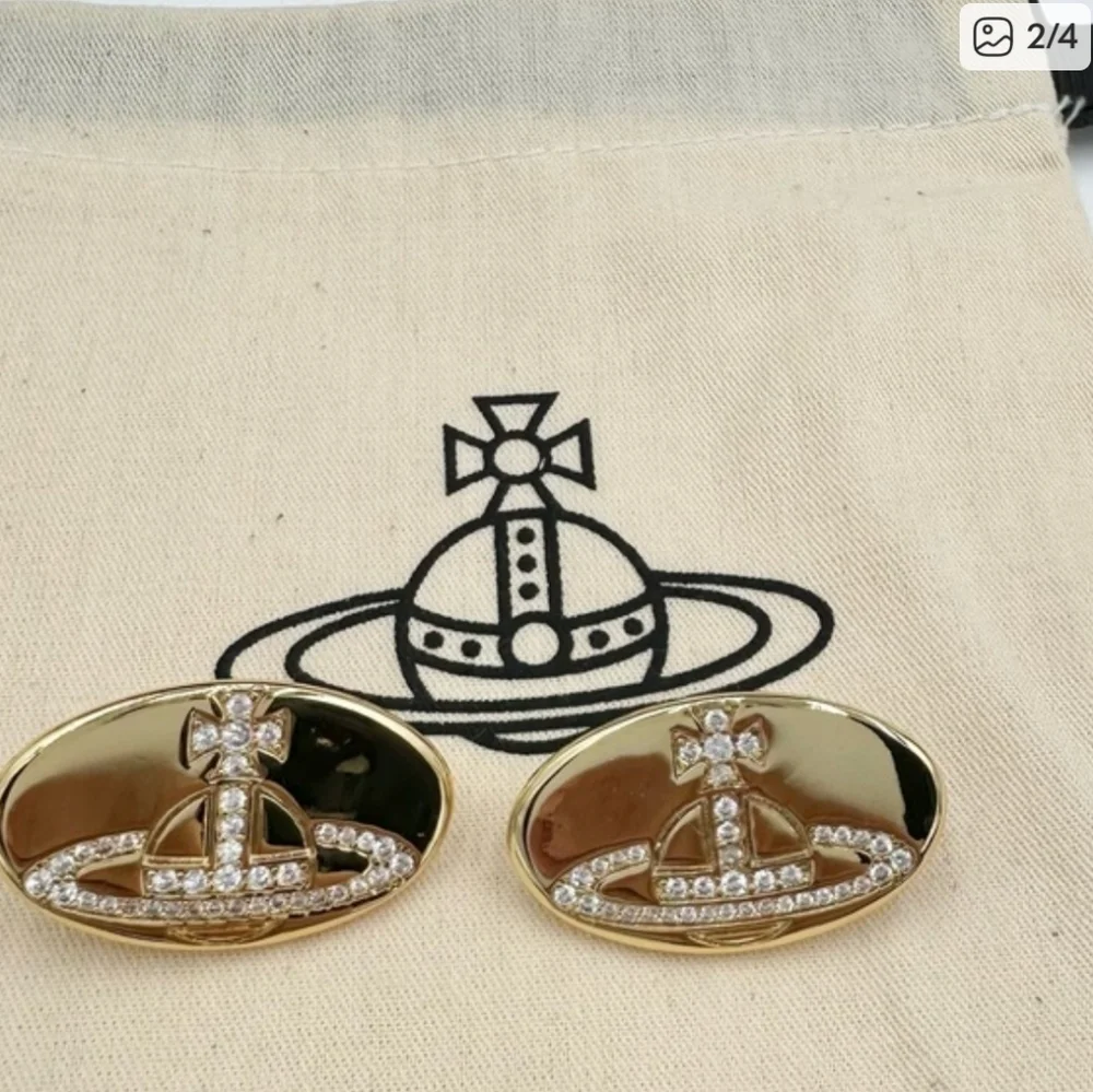 Vivienne Westwood Mini Bas Relief Earrings In Dustbag - Picture 5 of 9